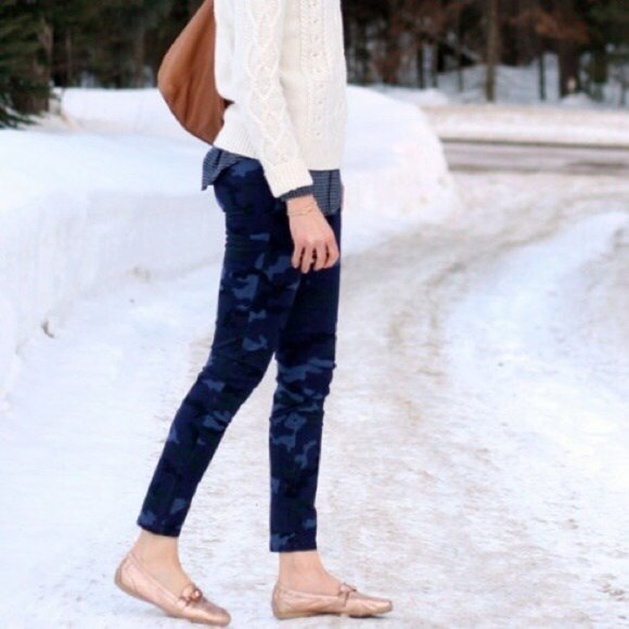 GAP Pants - GAP Skinny Mini Navy Camo Khaki Pants